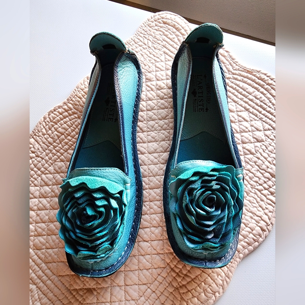 L'Artiste Genuine Leather Slip On Shoes Size 40 (USA Size 9) Turquoise